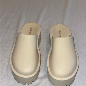 NWB Jeffrey Campbell Cream Mules 7